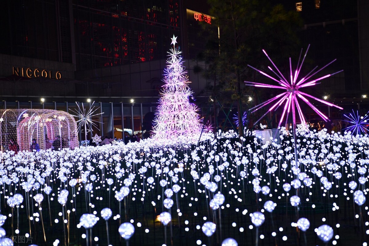 11900美元/FEU!2022年亚欧航线长约运费增长3倍